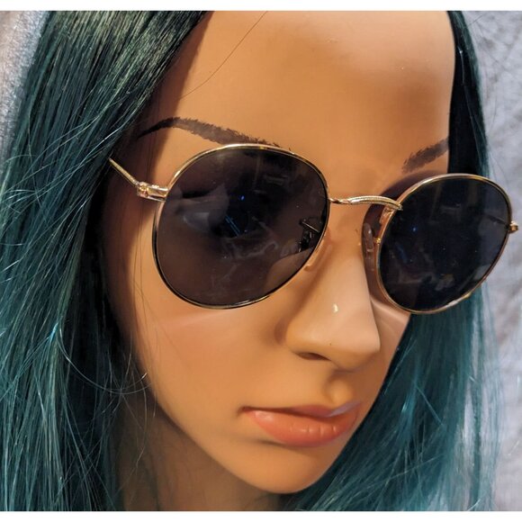 Wearme Pro Black And Gold Round Sunglasses - Picture 8 of 9